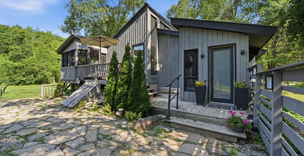 1012 Shetland Road, Minden