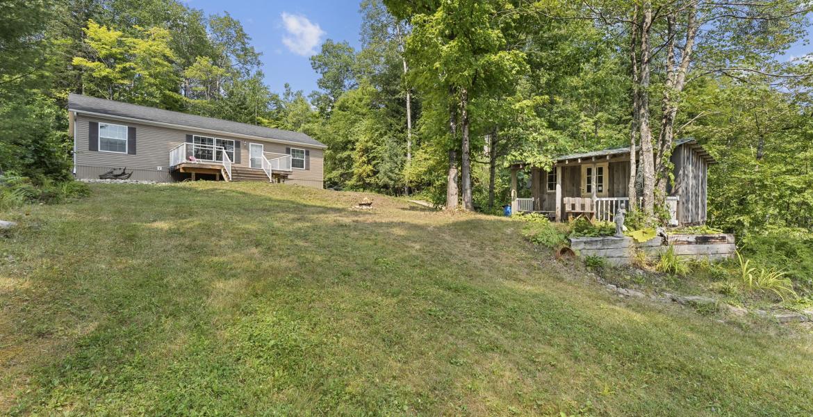 2275 Kennisis Lake Road, Haliburton